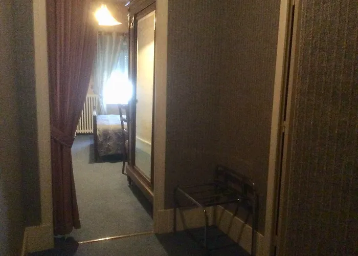 Du Commerce Hotel