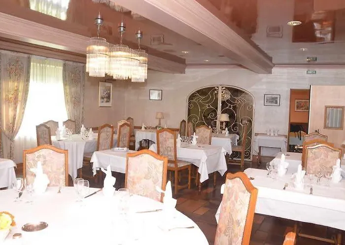 Du Commerce Hotel