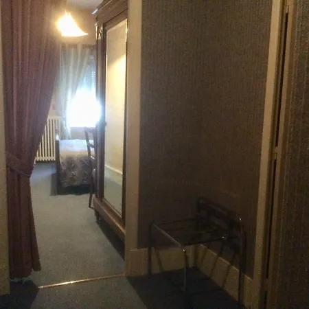 Du Commerce Hotel