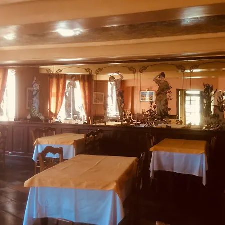 Hotel Du Commerce