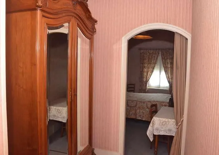 Du Commerce Hotel 2*